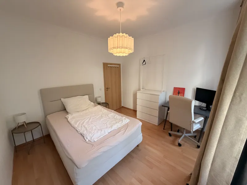 WG sucht Mitbewohner in Lichtenberg (möbliert) — photo 1